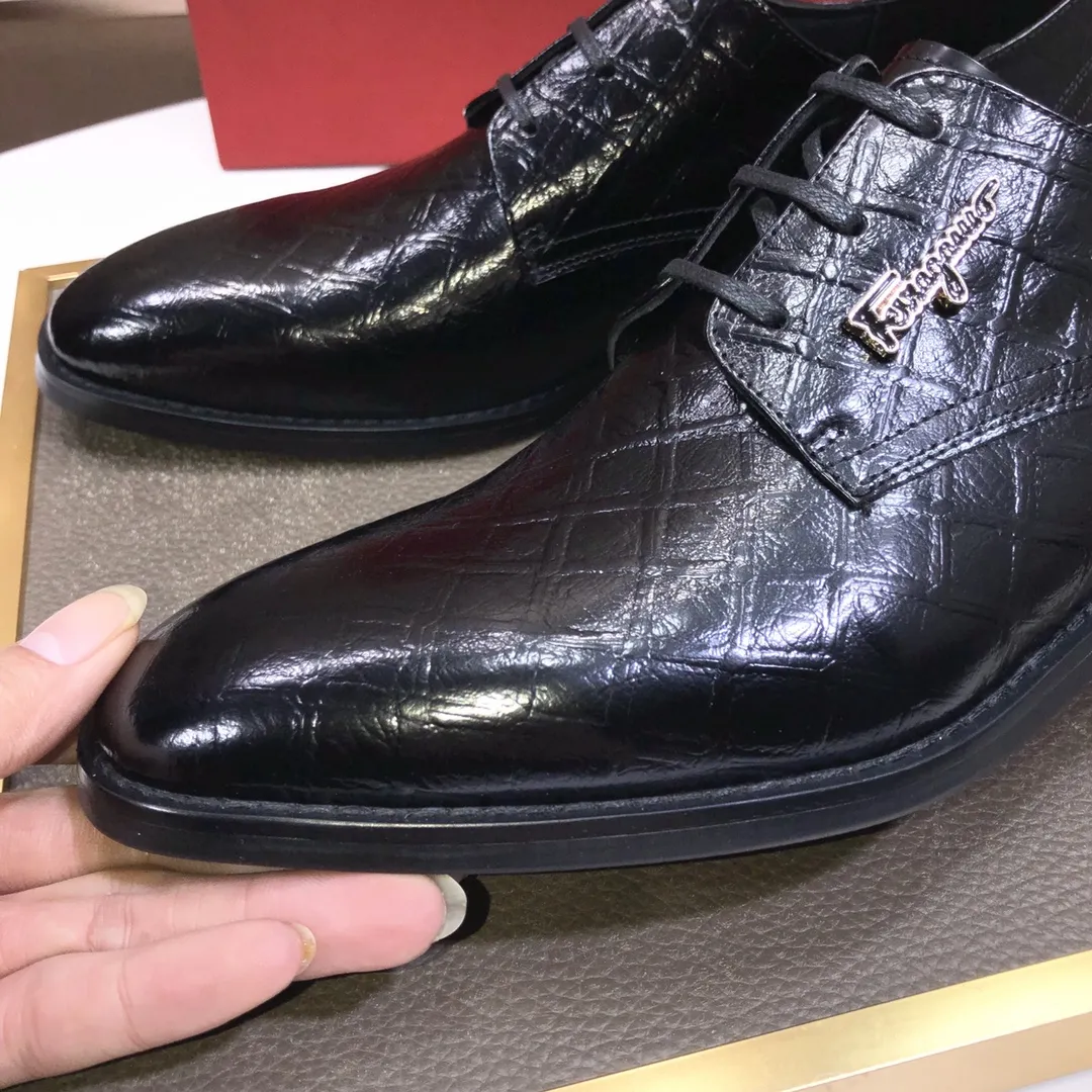Men's shoes 💰480💰[Ferragamo/Ferragamo] The latest model in the counter, original imported cowhide fabric + sheepskin lining + original luxury metal buckle + original combination outsole, no pressure in comparison 38--44 (custom-made for 45, non-refundable)